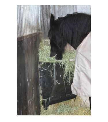 Plastic hay feeding box 200 litres for horse cattle